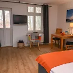 Villa Sanssouci Ferienwohnung Schwalbennest
